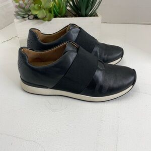 Vionic Women's Black Slip-On Sneakers